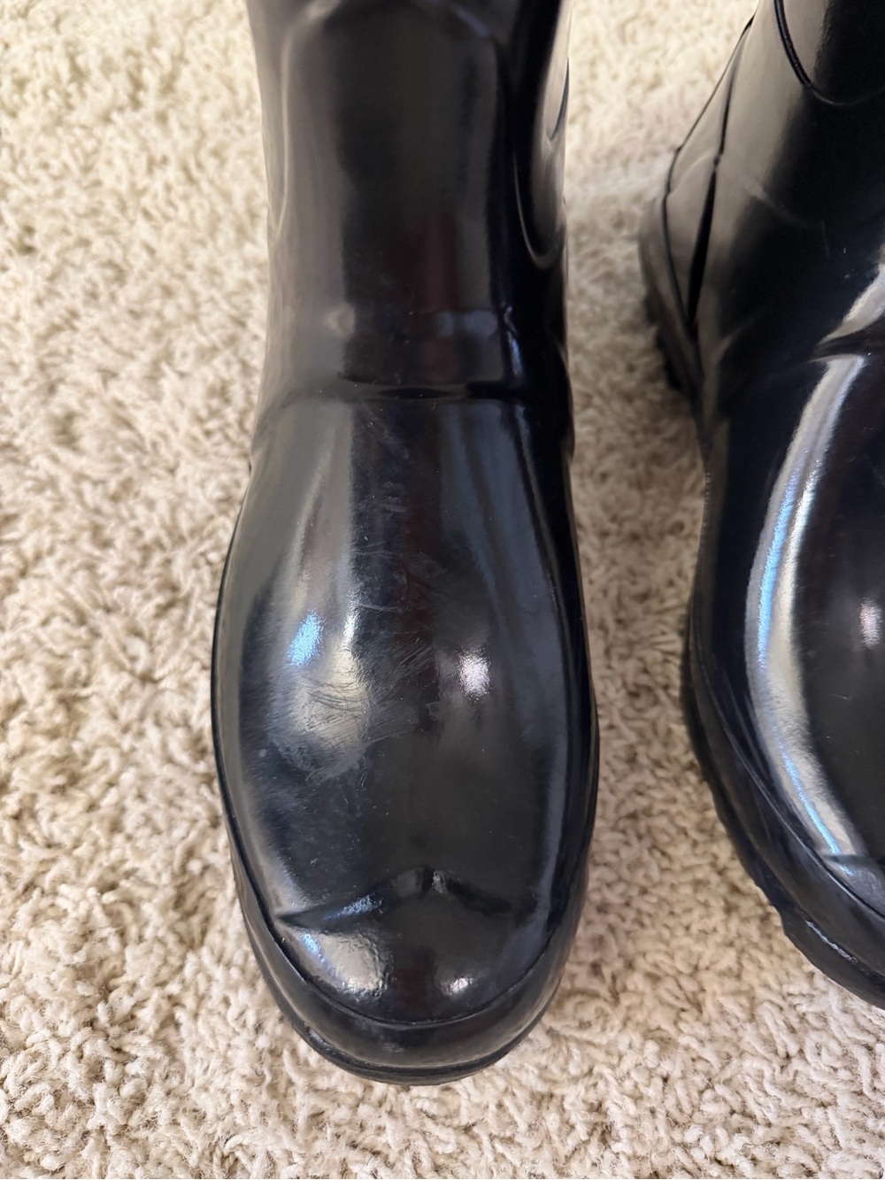 Hunter Gloss Black Tall Rain Boots (with liner) - size 8 - Picture 3 of 16